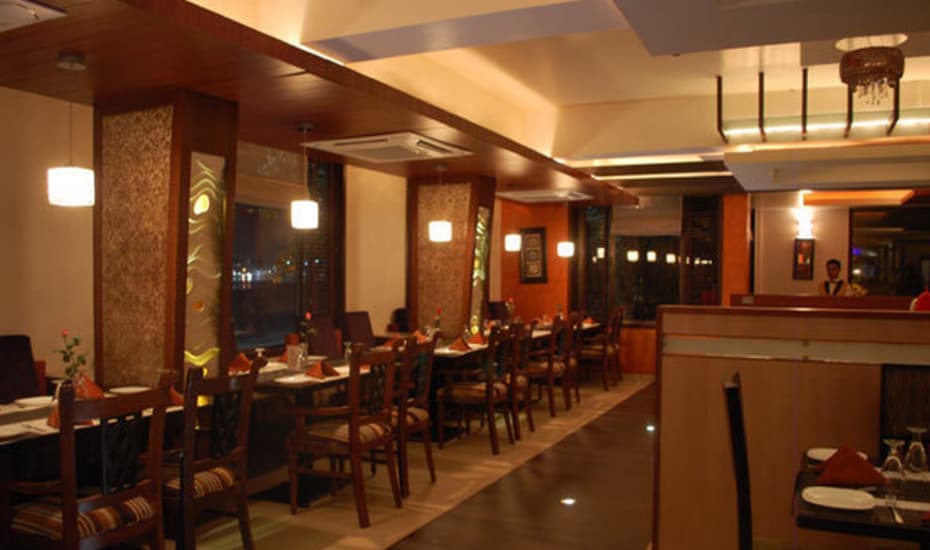 Ranjits Golden Oak Resort Bhopal Restaurant