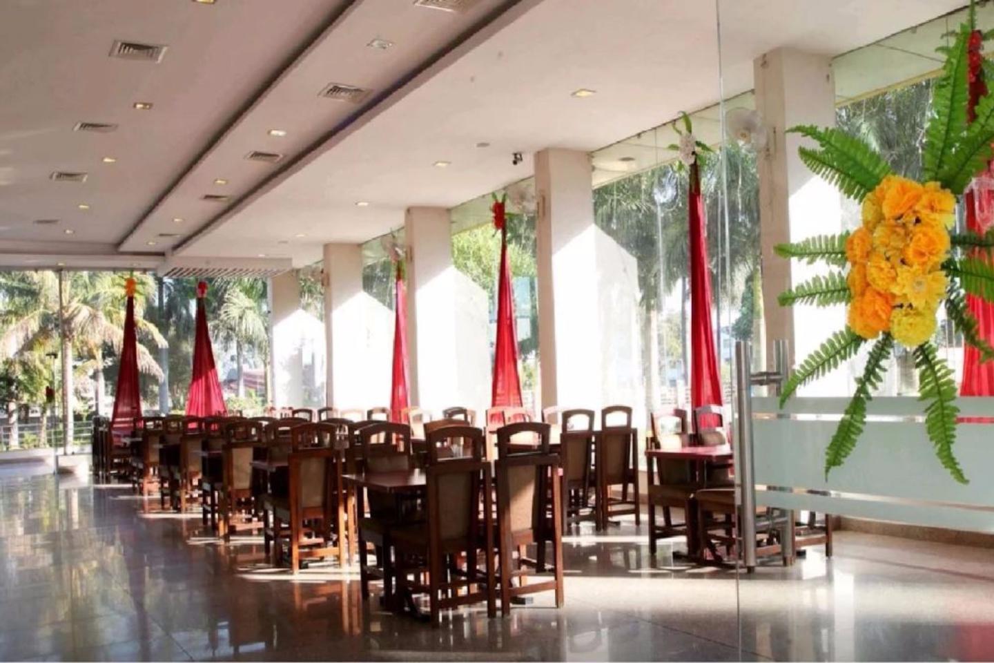 Reshumrao Hotel Bhopal Restaurant
